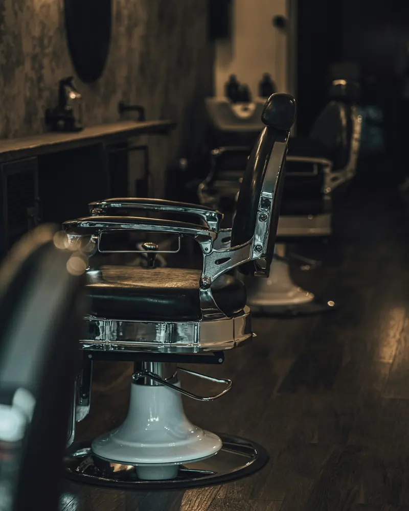 Fachada de barbearia (foto ilustrativa) — Sociedade da Navalha fica na Rua Antônio Blanco, 768, São Carlos